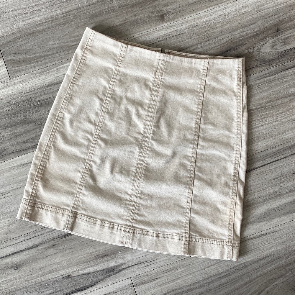 American Original Rewash Brand Khaki Skirt Size Size 3/26